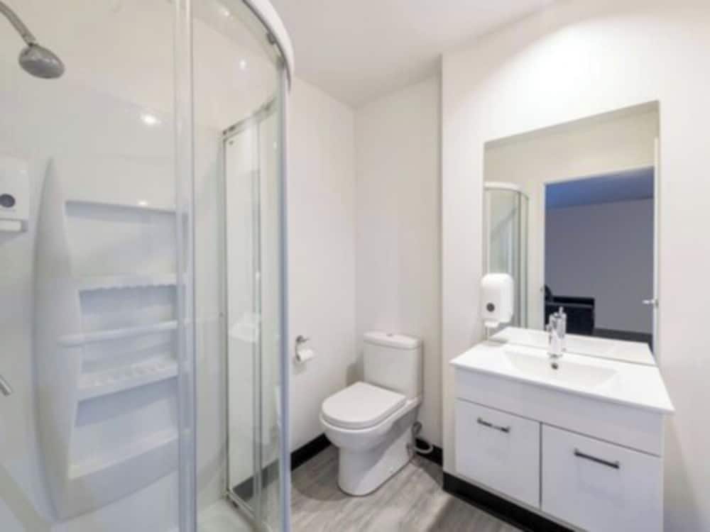 Superior Room, 2 Bedrooms thumbnail 5