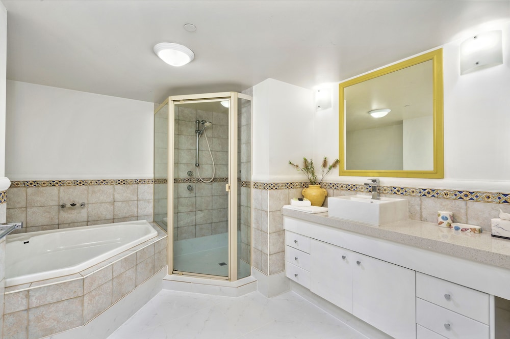 Executive Apartment, 3 Bedrooms, Accessible, Beach View photo 2