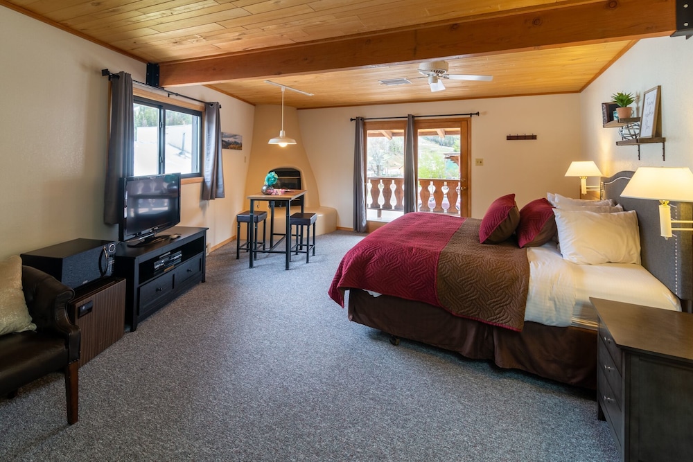 Honeymoon Studio, 1 Bedroom photo 1
