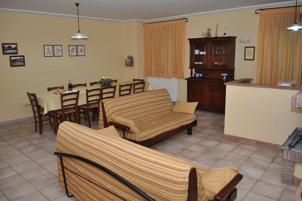 Junior Suite, 1 Bedroom (Mela) photo 2