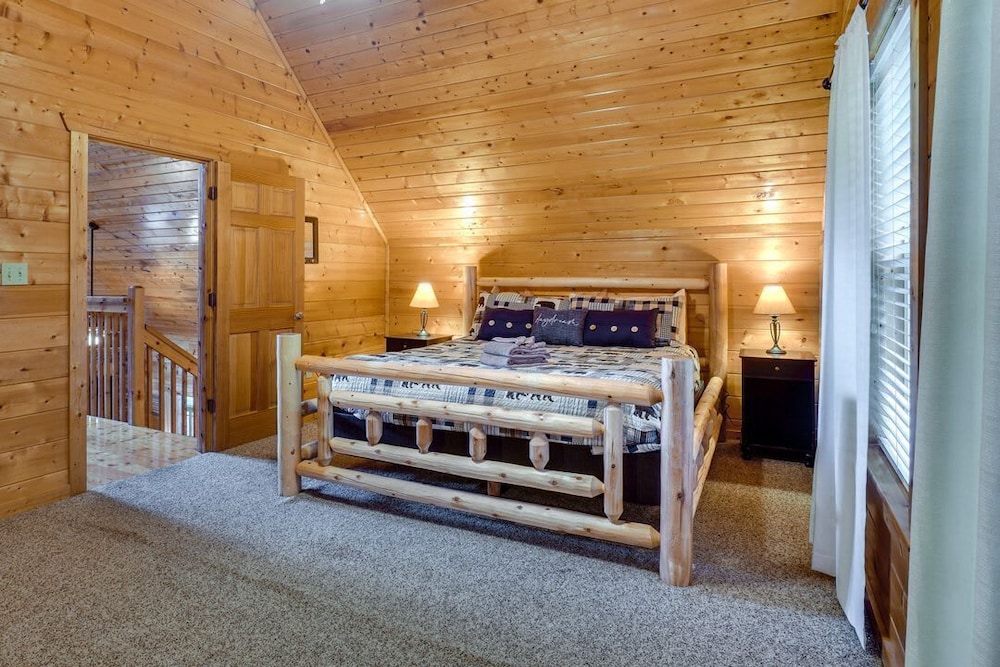 Gatlinburg Getaway - Private Theater Hot Tub, Kuva 13