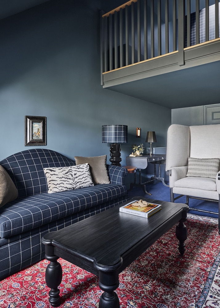 Loft (Mansion Suite) - Photo 2