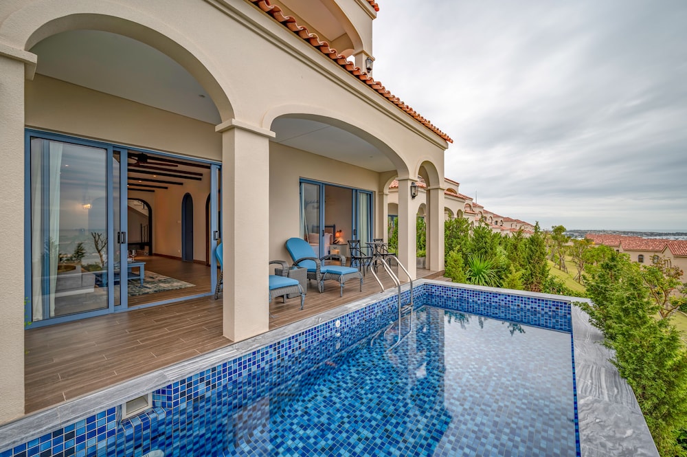 Villa, 1 King Bed, Ocean View (Private Pool, King) - Photo 8