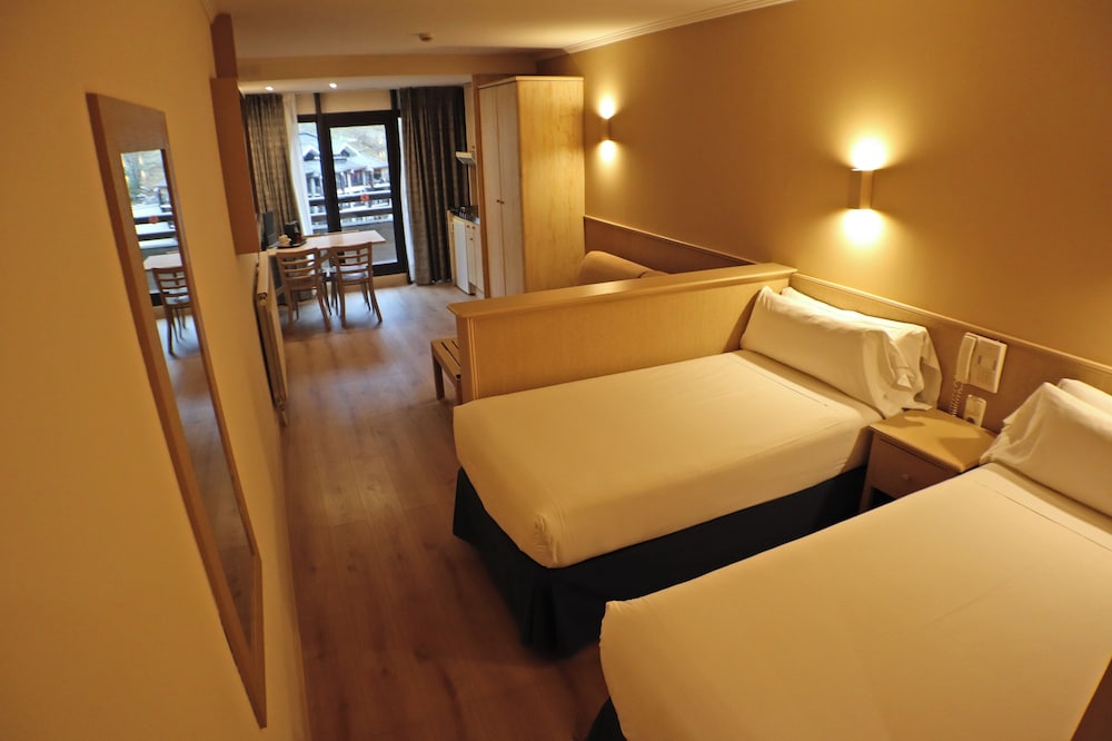 Standard Twin Room photo 1