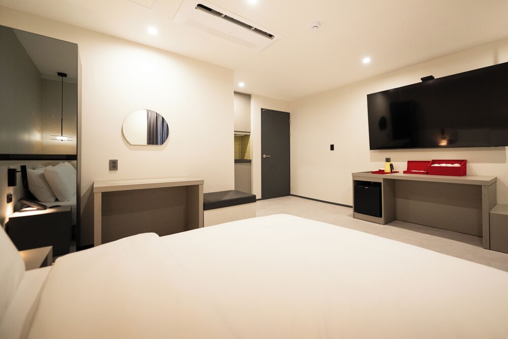 DELUX ROOM - Breakfast service + 1 FREE DRINK provided to guests photo 2