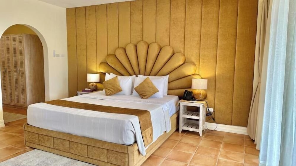 Executive Suite photo 3