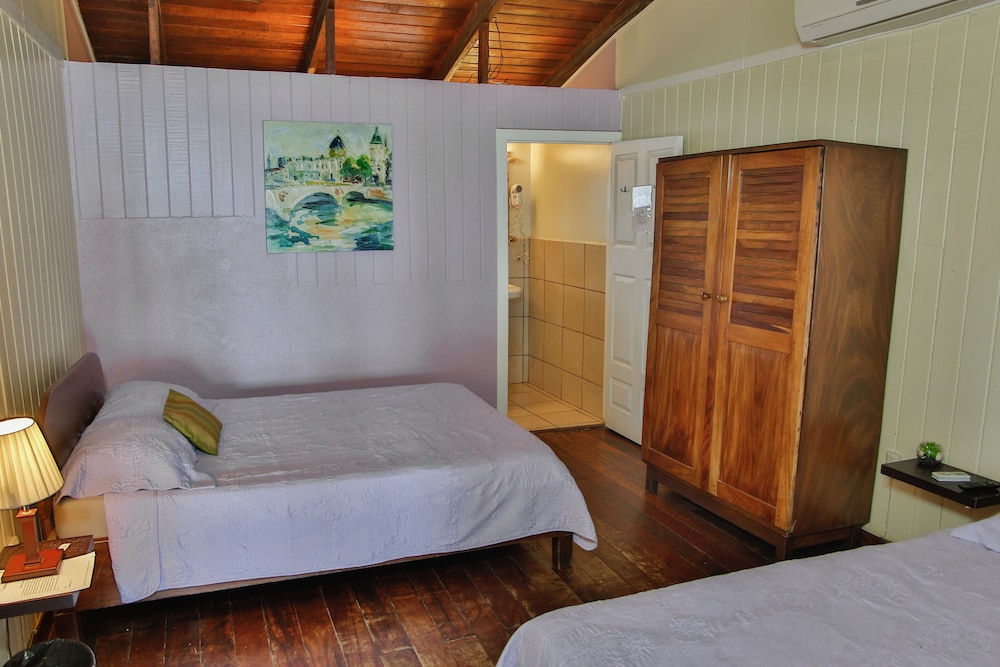 Ocean Front, 2 Double Bed photo 2