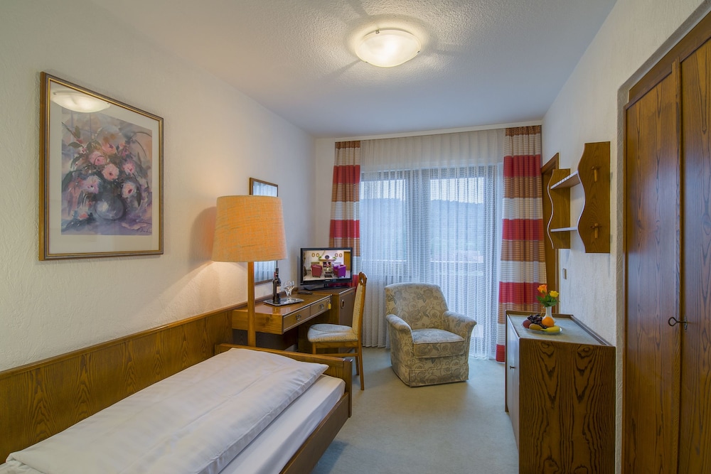 Single Room photo 3