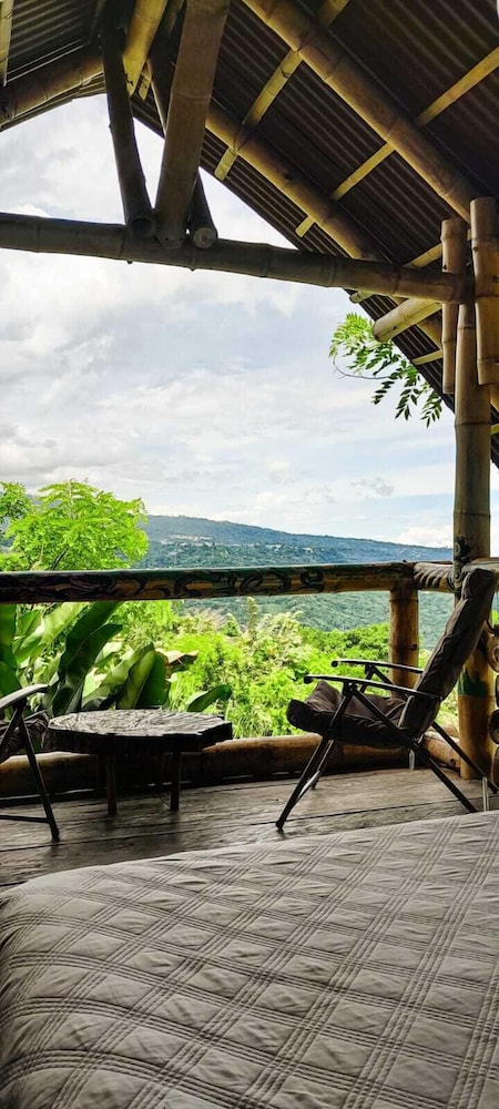 Basic Cabin, Balcony, Mountain View photo 2
