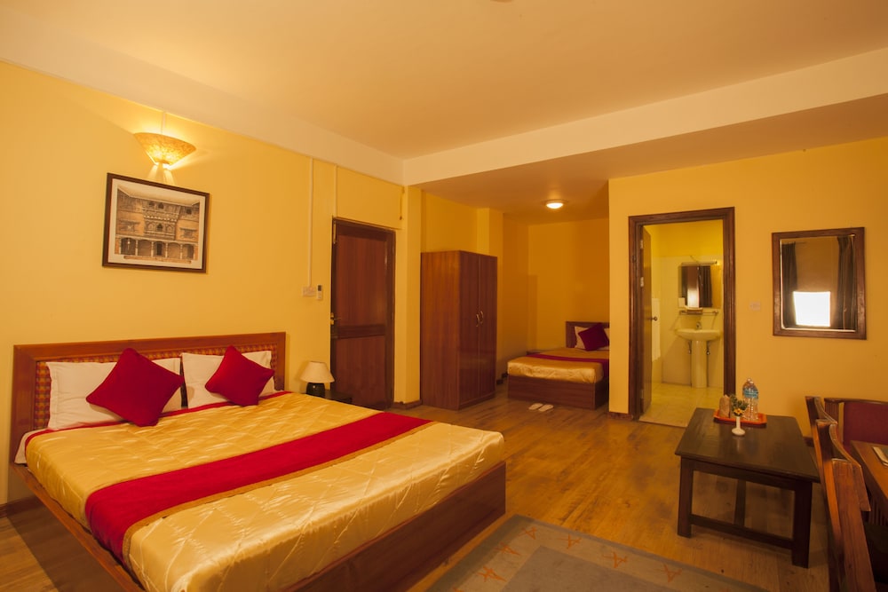 Deluxe Triple Room photo 3