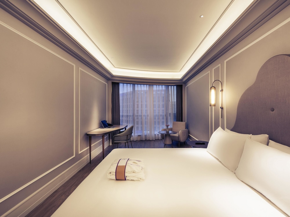 Deluxe Room, 1 King Bed