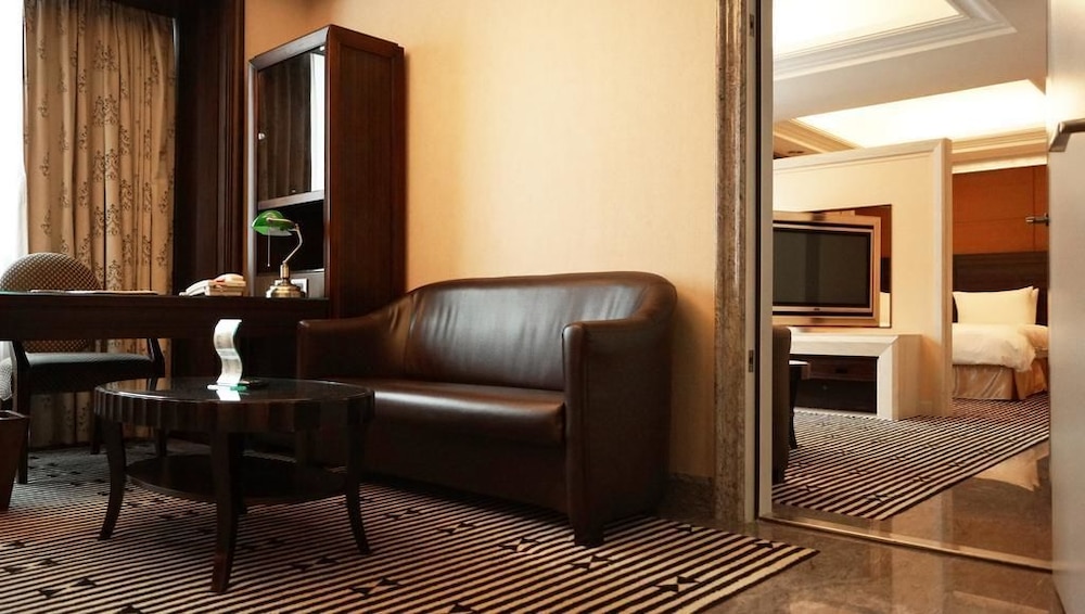 Executive Twin Room - Photo 5