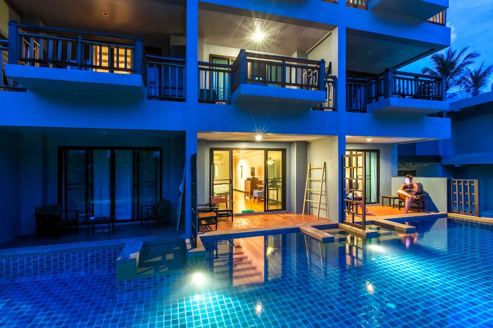 Deluxe Room, Pool Access - Photo 17