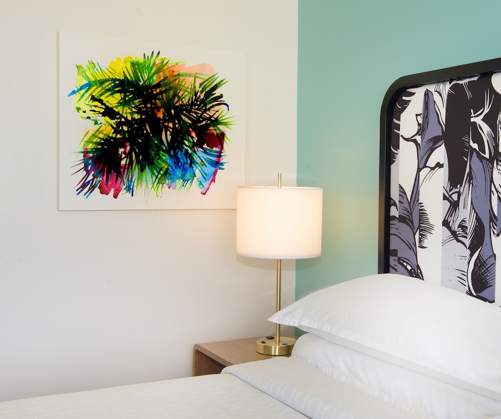Club Suite, 1 Bedroom - Photo 9