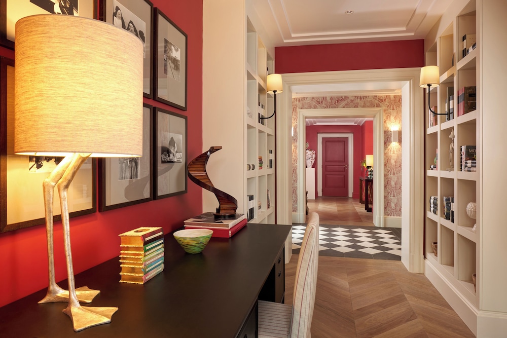 Suite, Terrace (Nijinsky) thumbnail 6