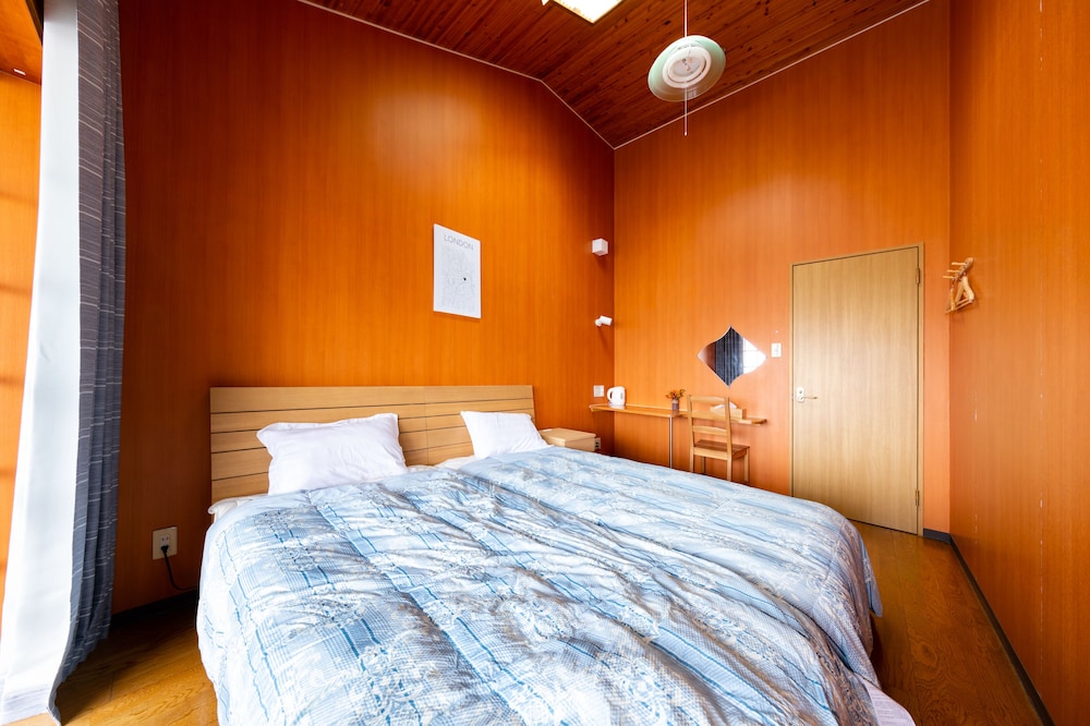 Basic Twin Room photo 2