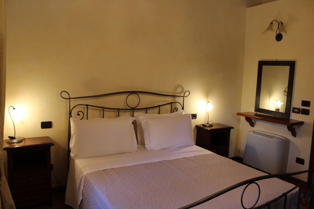 Basic Room photo 1