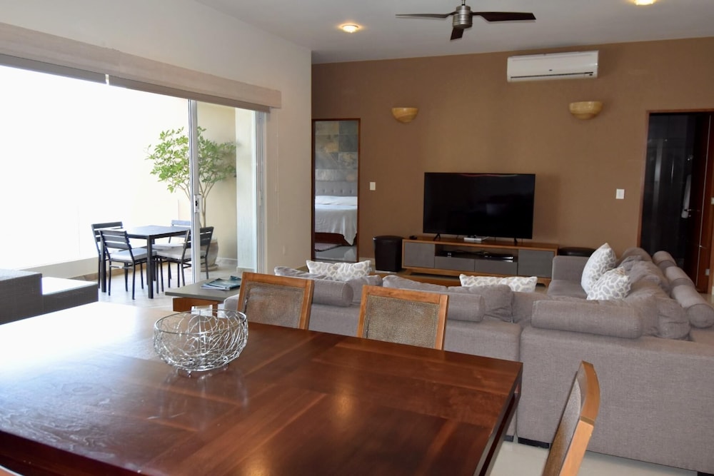 Condo, 1 King Bed (2047 - PA B202) photo 1