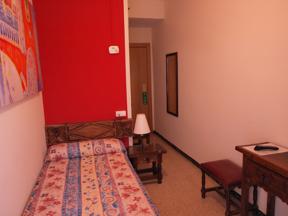 Single Room photo 3