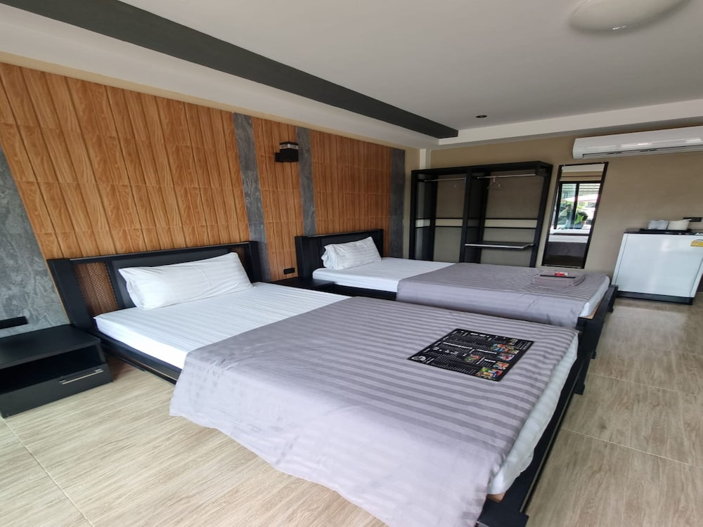 Deluxe Twin Room photo 1