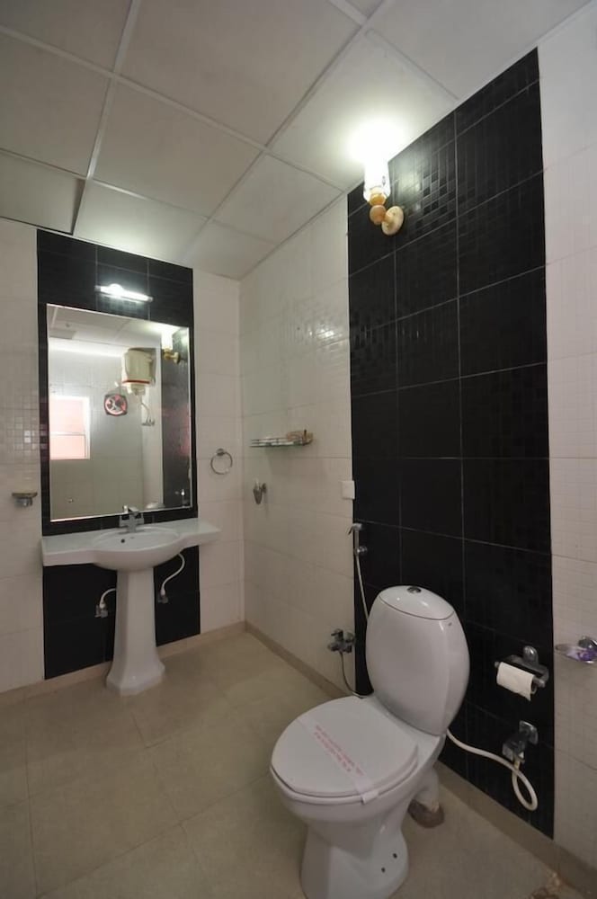 Deluxe Double Room photo 3