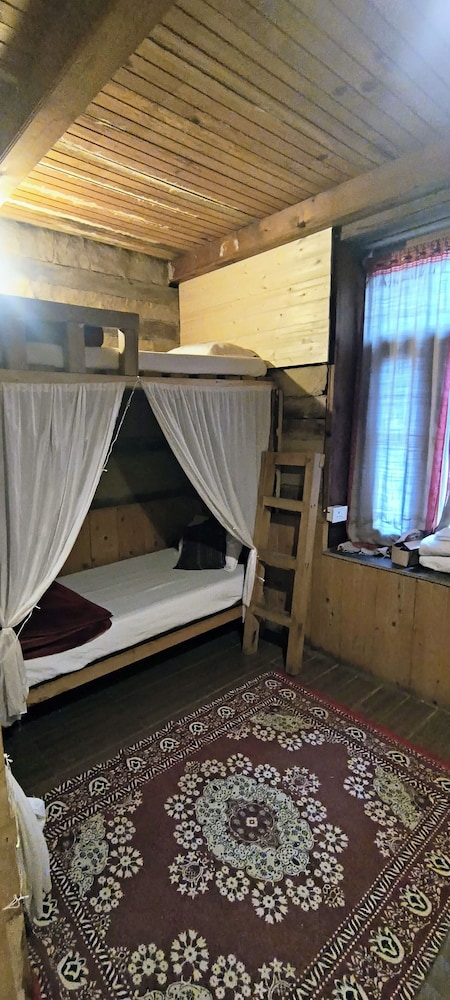 Economy Quadruple Room