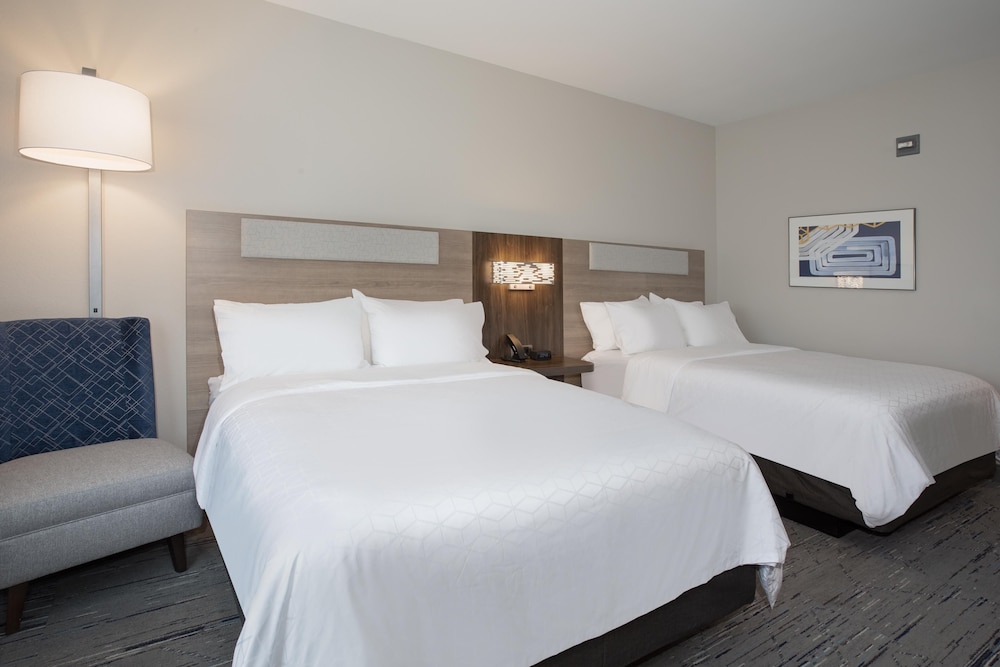 Suite, Multiple Beds - Photo 2