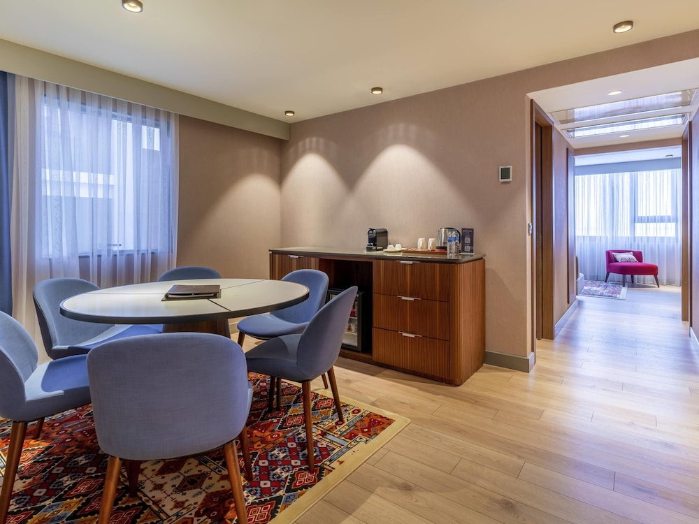 Suite, 1 Double Bed, Sea View - Photo 5