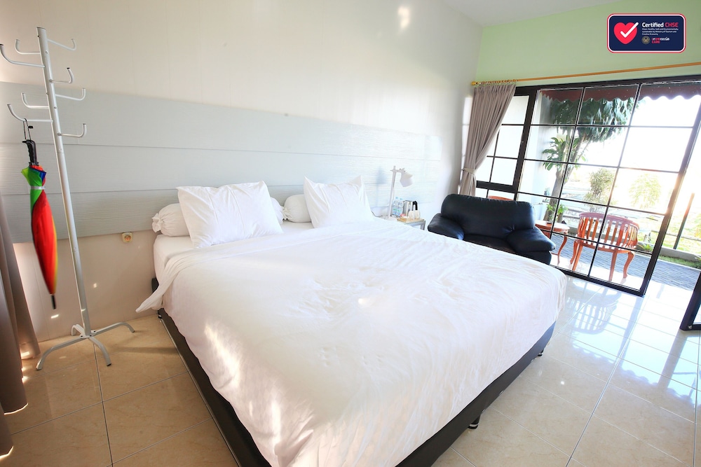 Junior Double or Twin Room, Non Smoking photo 1