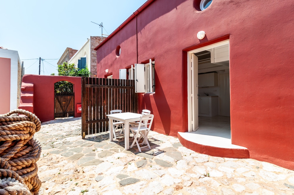 House - Photo 16