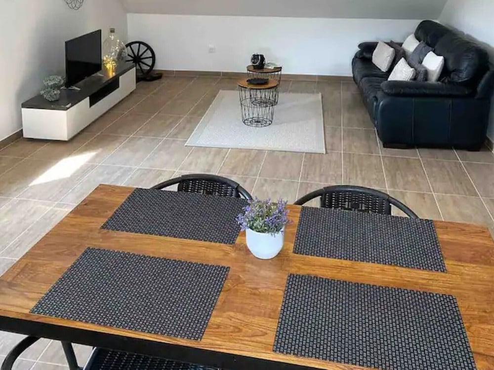 Apartment photo 3
