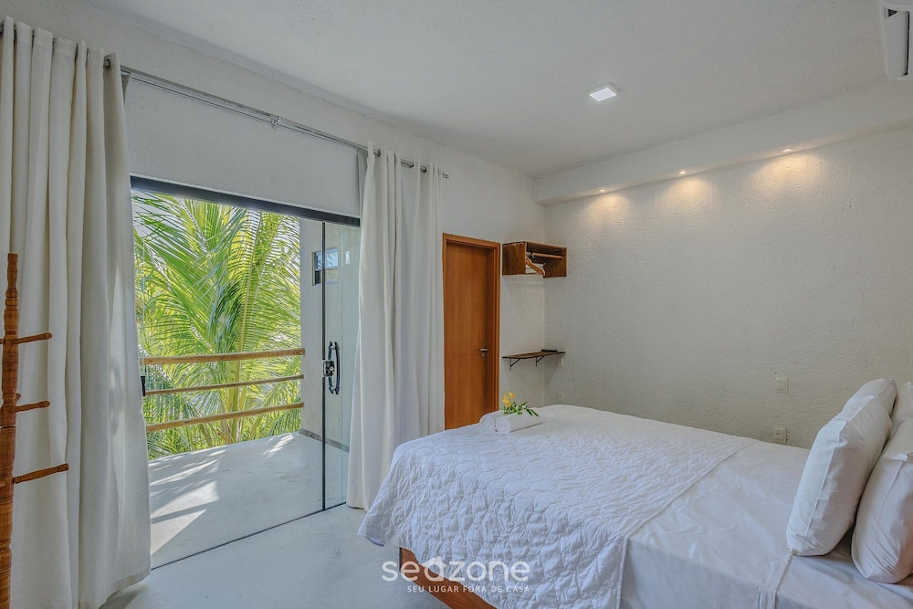 Basic Villa photo 1