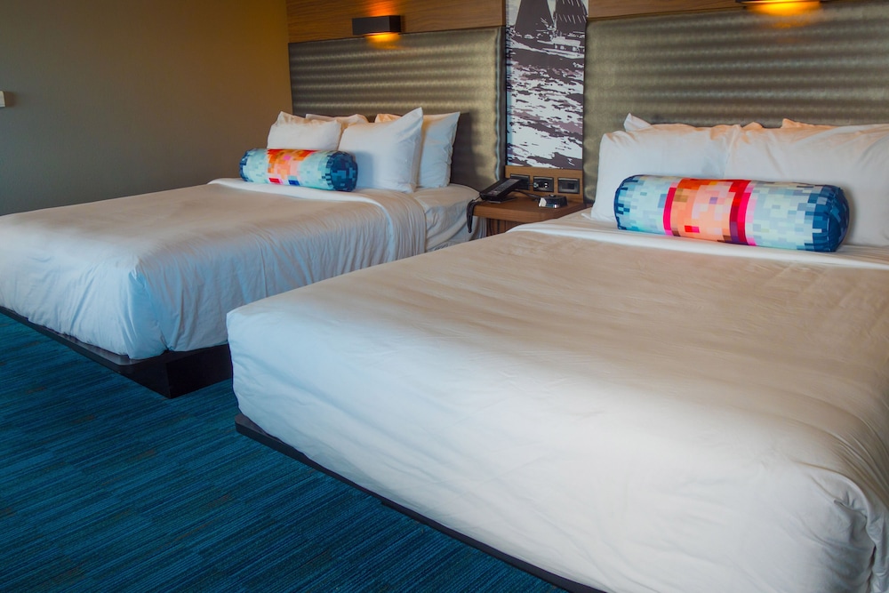 Room, 2 Queen Beds (Mobility Accessible, Tub) photo 1