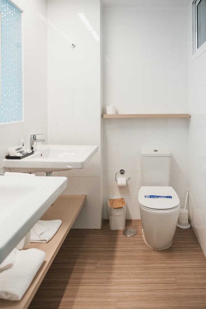 Triple Room (2 pax)