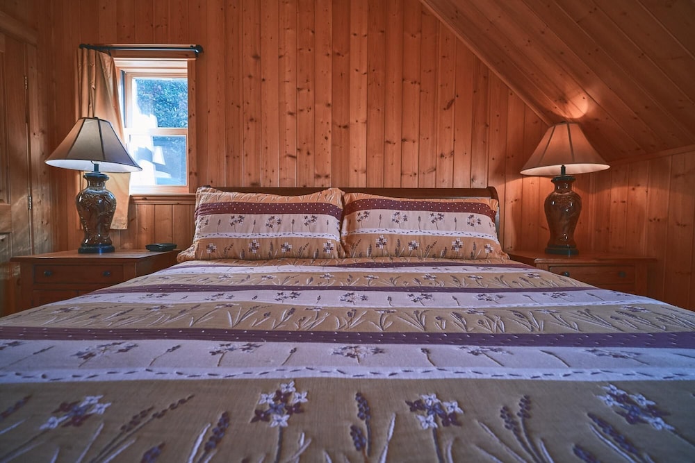 Executive Plus 44 - Majestic log Chalet With hot tub Sauna Heated Pool and Close to Activities, Kuva 7