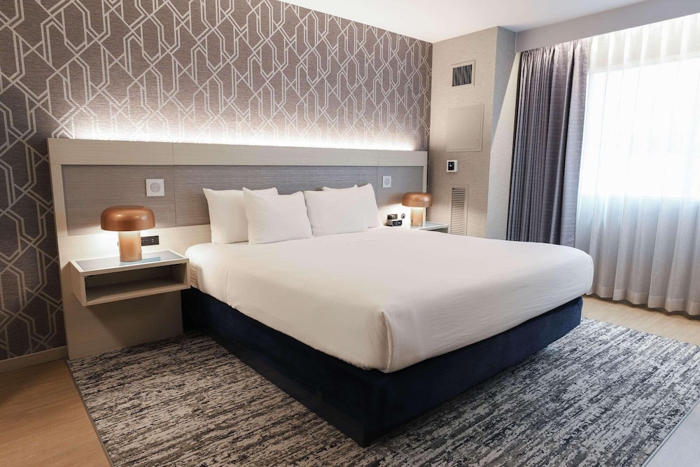 Suite, 1 Bedroom, Non Smoking (1 Bedroom) - Photo 15