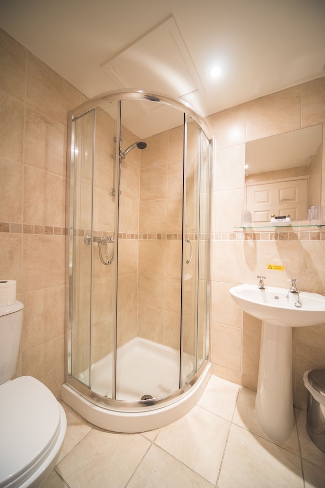 Standard Twin Room - Photo 5