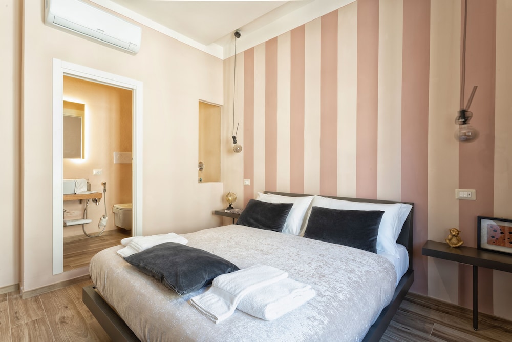 Standard Room photo 2
