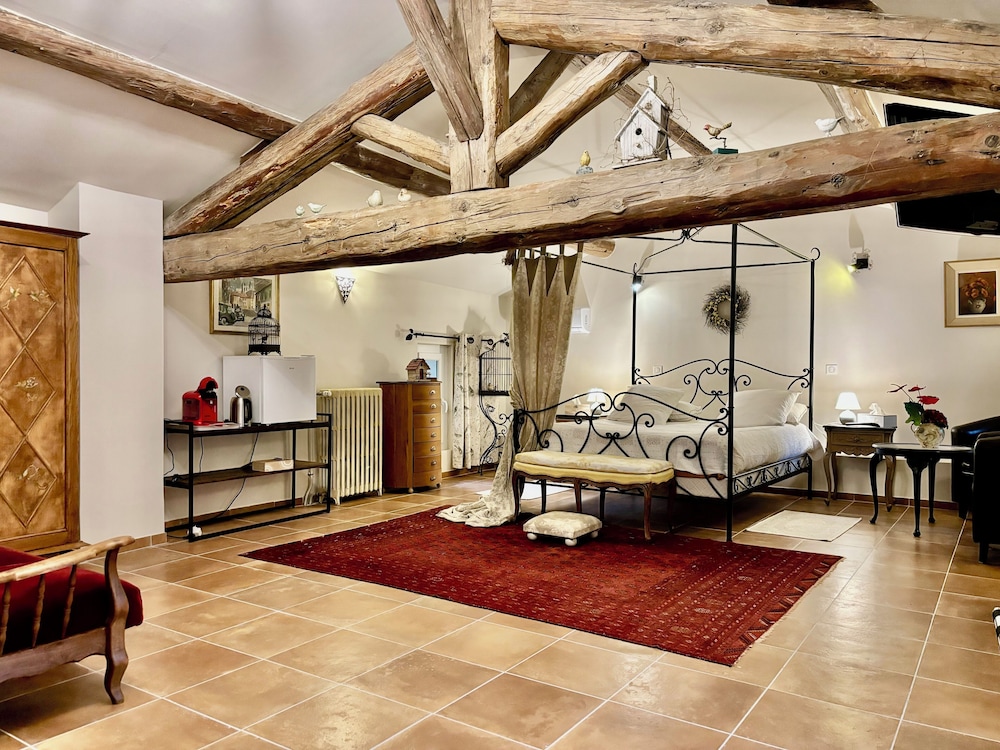 Classic Double Room, Garden View (Les Oiseaux) photo 3