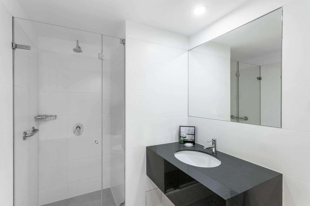 Room, 1 King Bed, Non Smoking (Matrimonial Estandar) - Photo 7