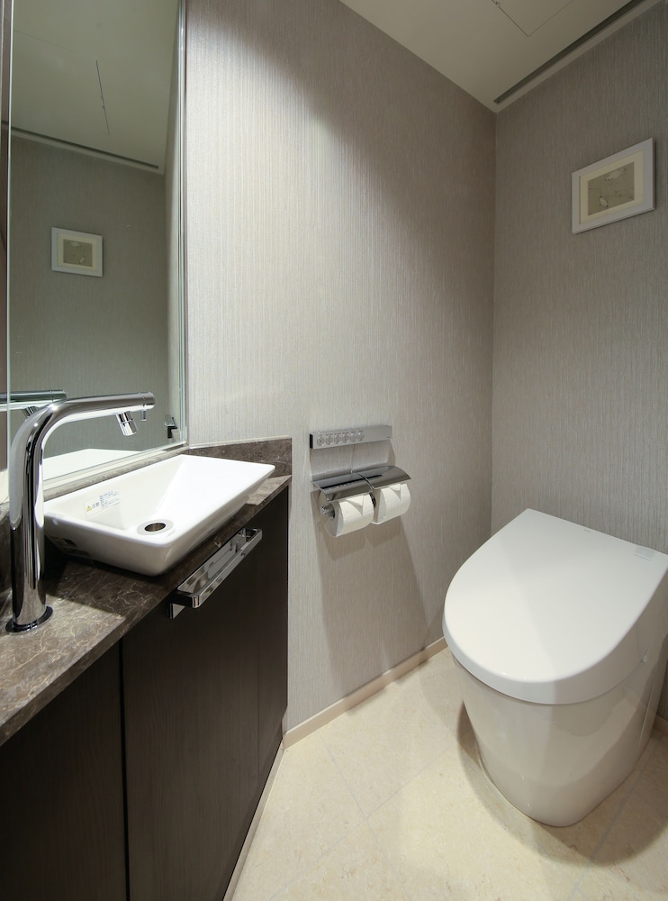 Executive Double Room, 1 Queen Bed, City View photo 2