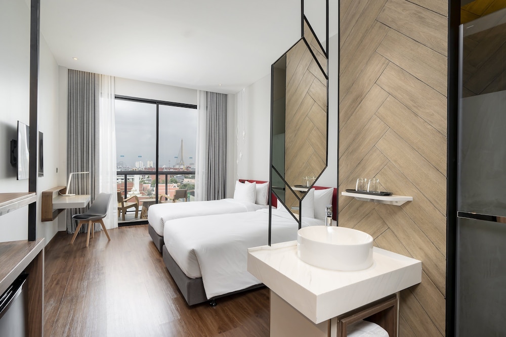 Deluxe Room, 2 Twin Beds photo 2