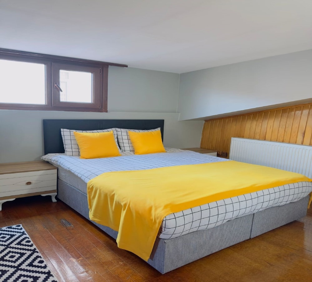 Penthouse, Multiple Beds photo 3