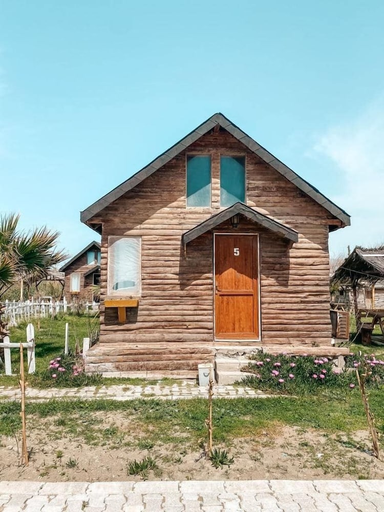 Bungalow photo 2
