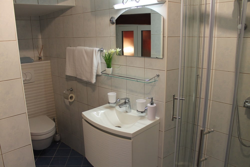 Double Room (private kitchennete, private shower) photo 3