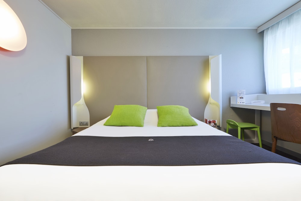 Standard Room, 1 Double Bed (Junior Bed up to 10 years) - Photo 1