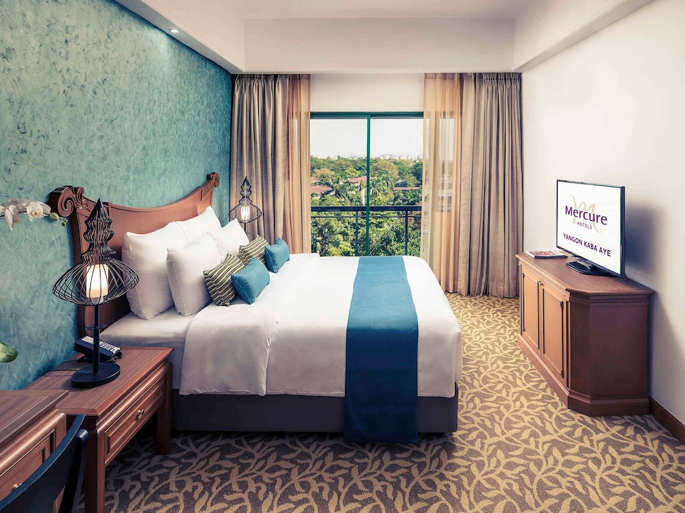 Room, 2 Bedrooms, Balcony