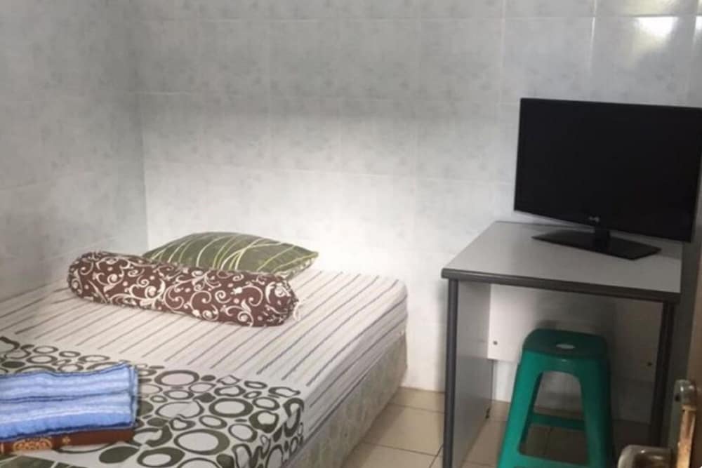 Basic Single Room