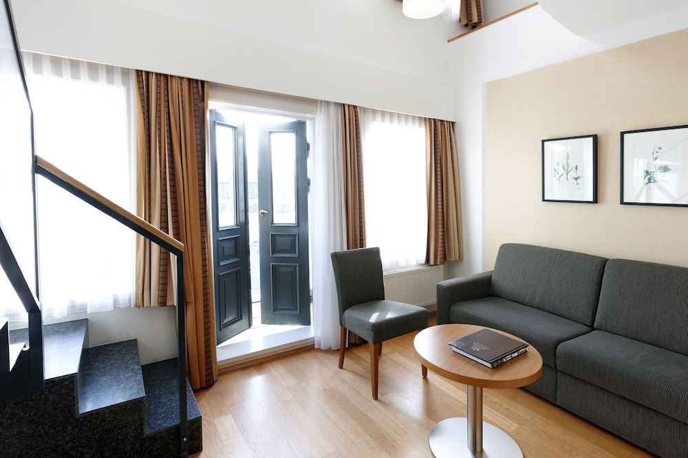 Junior Suite - Photo 1