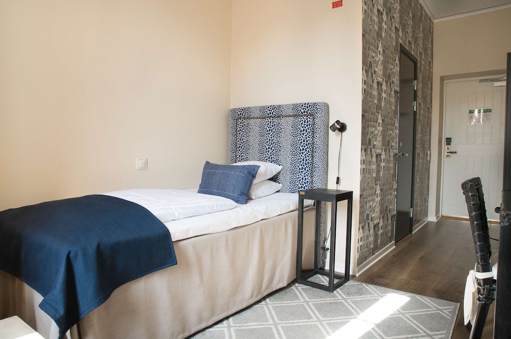 Economy Room, 1 Twin Bed, Non Smoking photo 2